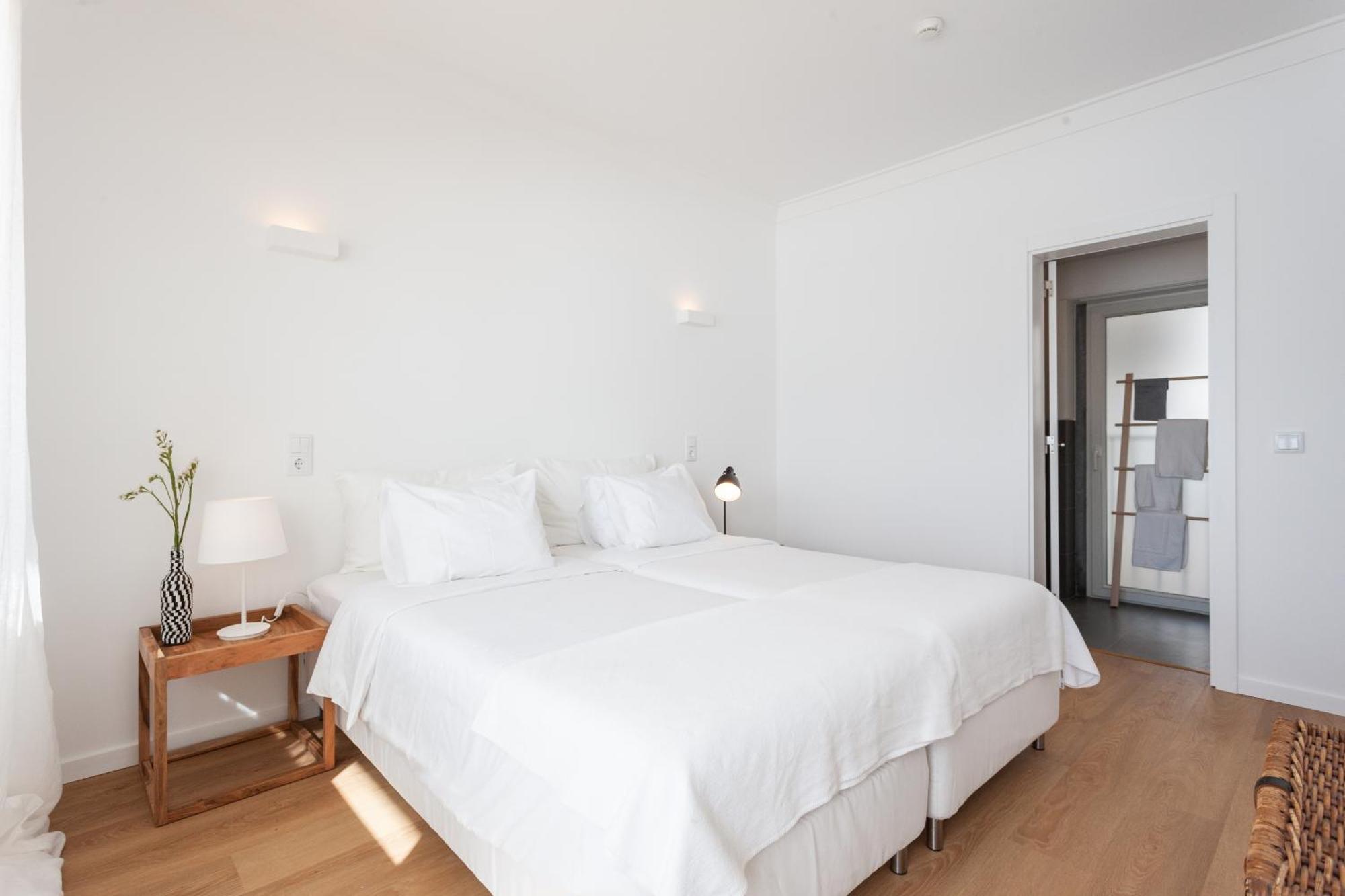 Blue Buddha Beach Rooms & Suites Ericeira Exterior photo