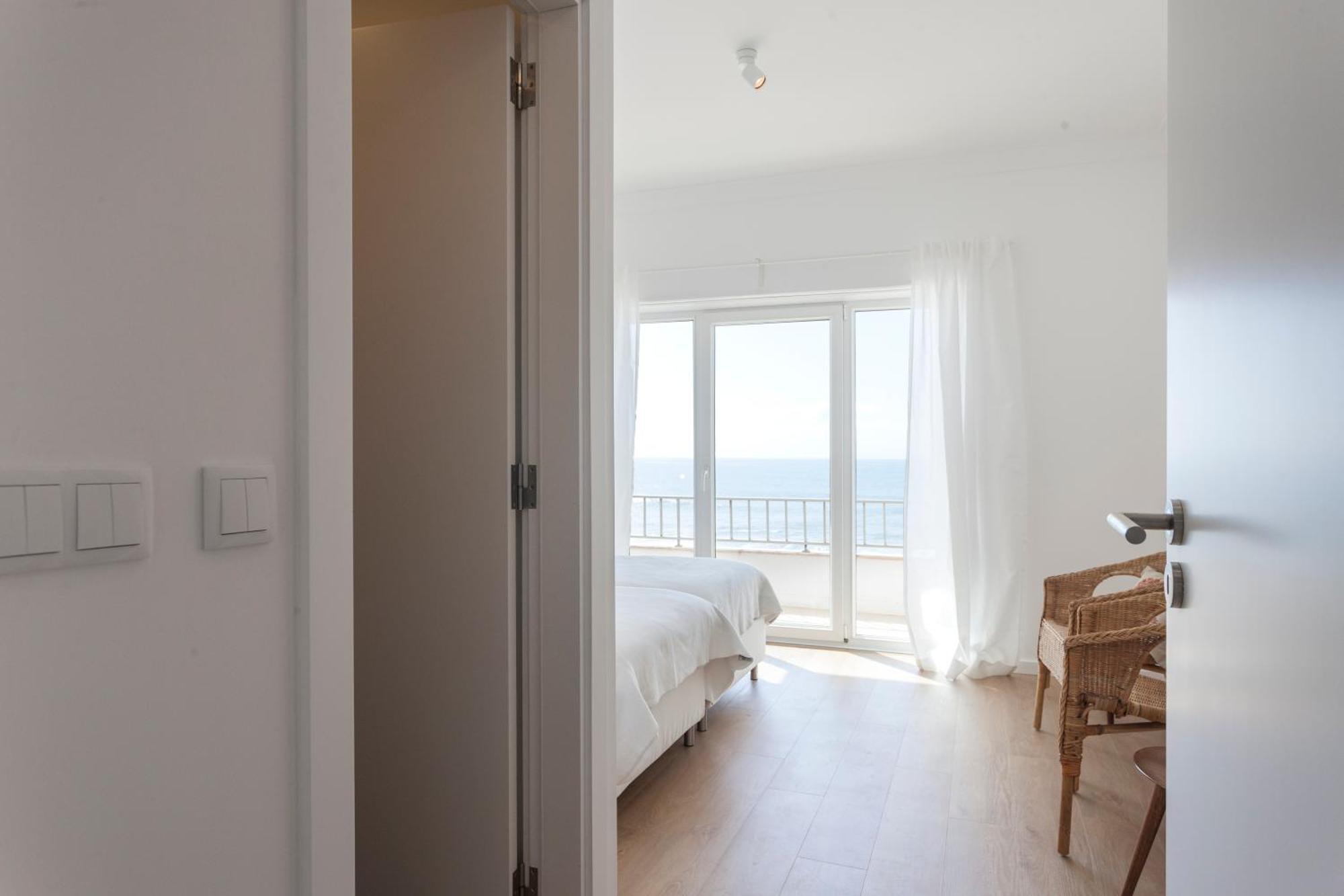 Blue Buddha Beach Rooms & Suites Ericeira Exterior photo