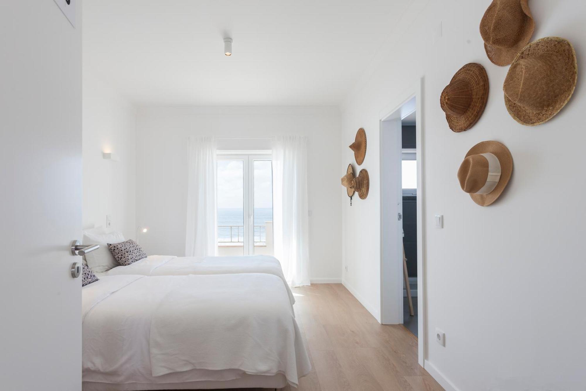 Blue Buddha Beach Rooms & Suites Ericeira Exterior photo
